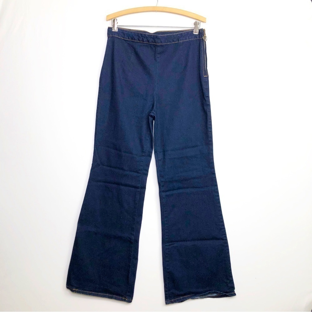𝅺Forever 21 contemporary size 31 dark wash high rise wide leg jeans